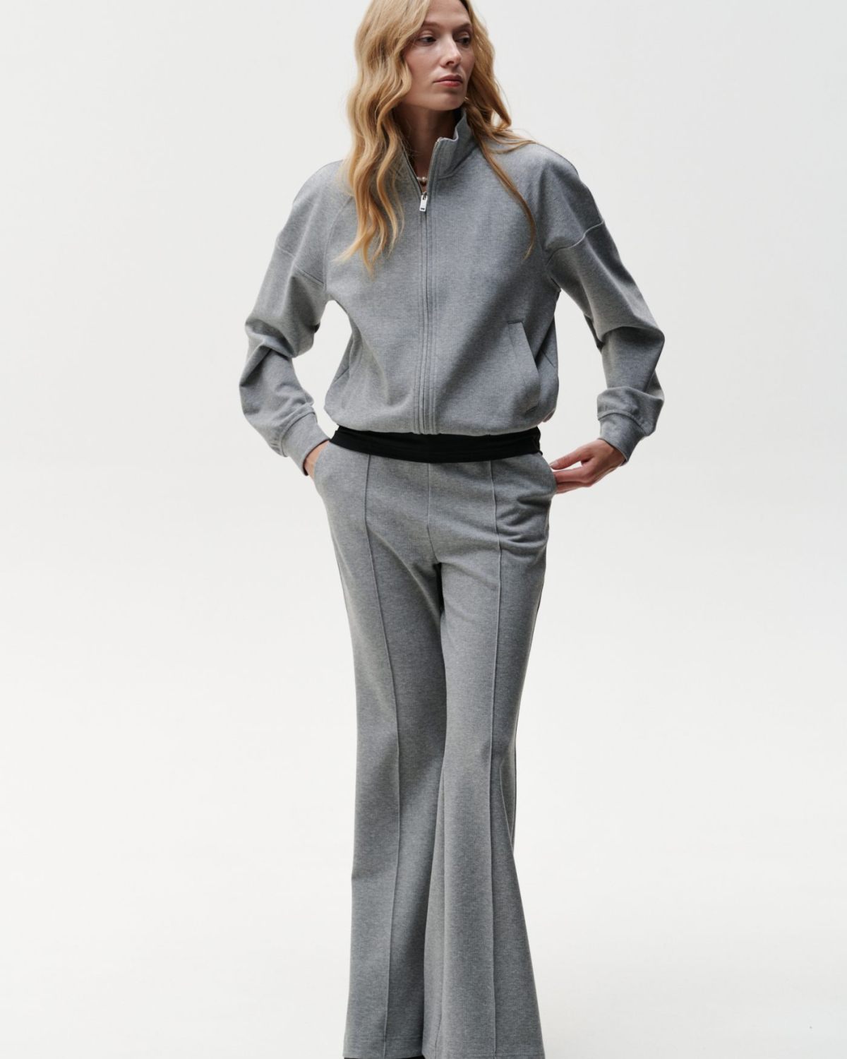 Брюки клеш со стрелками Office Core Nikasport, 2W2OC815E1-47GRY/MLG69, цвет серый меланж