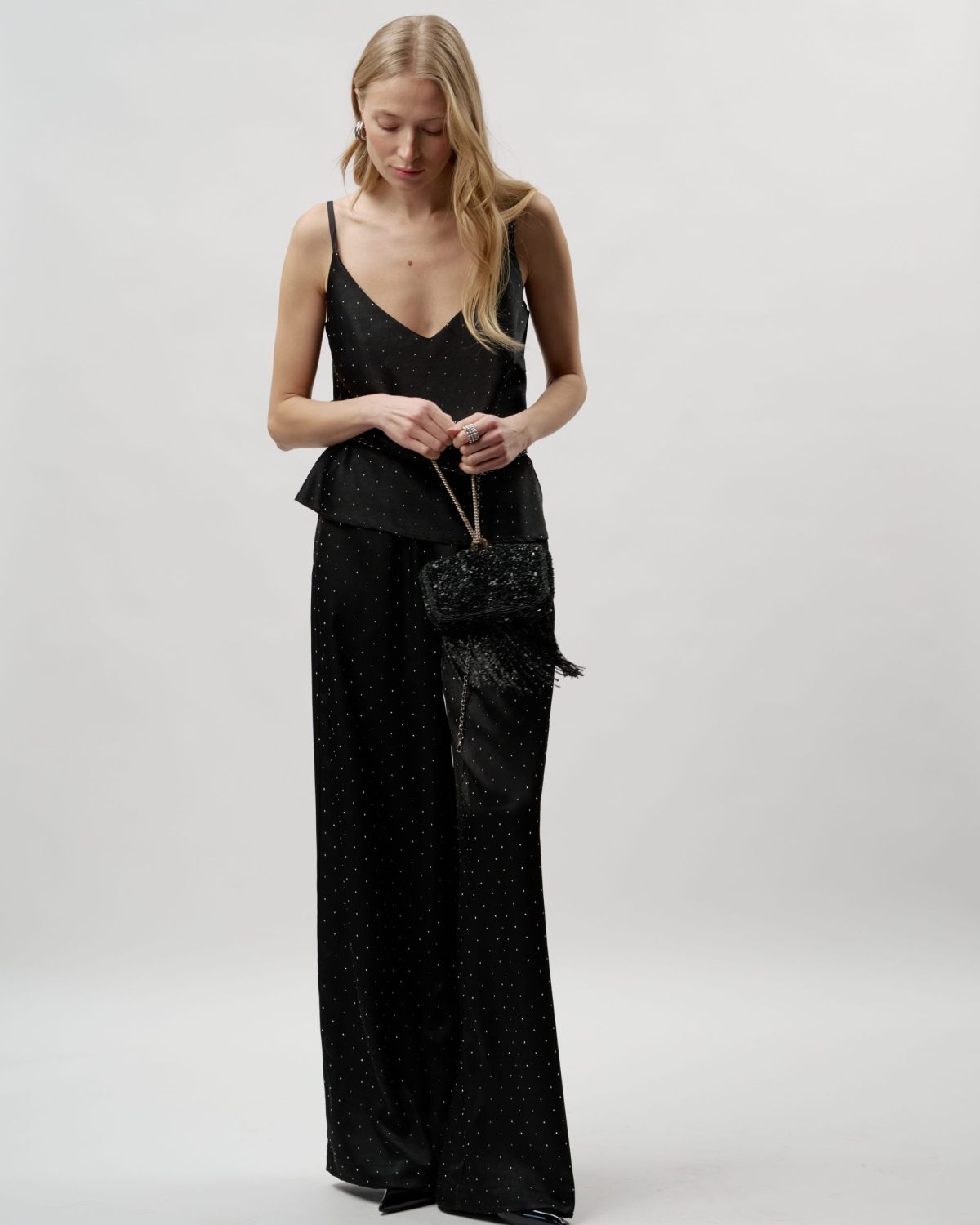 Блузка-топ со стразами 