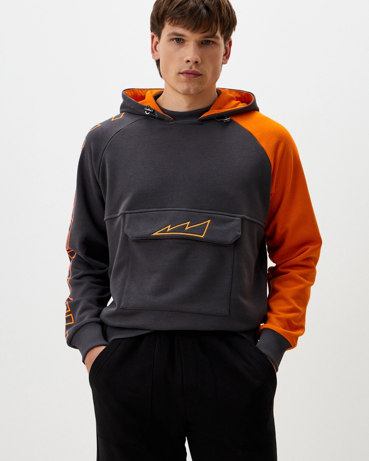 Худи с накладным карманом Beige & Grey Nikasport, BG29-M92-DRK/GRY/ORG, цвет темно-серый + оранжевый