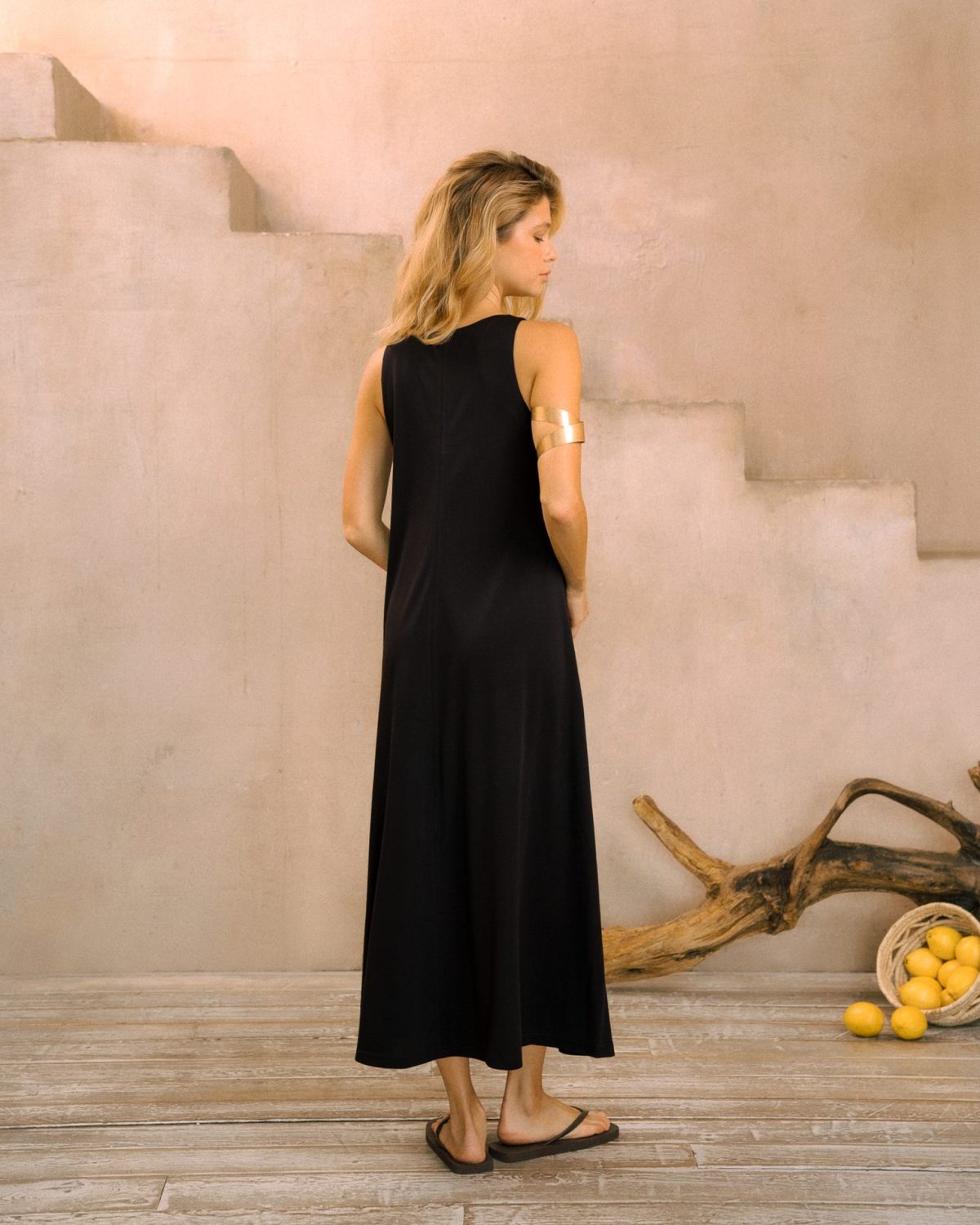 Удлиненное платье Pure Nikasport, W4PR126-BLK, цвет черный