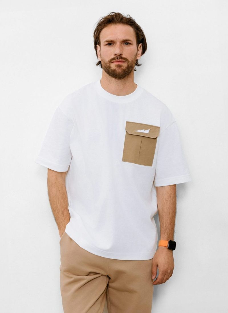 Футболка Oversize c накладным карманом Beige & Grey Nikasport, BG13-M11-WHT/BGE, цвет белый + бежевые рукава и бейка горловина