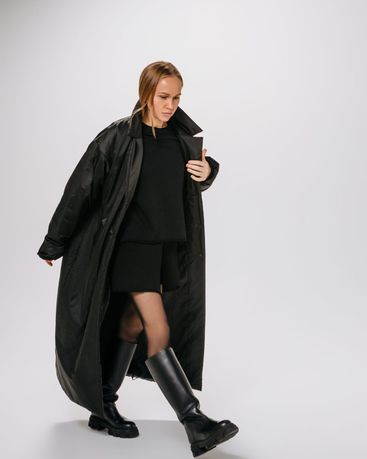 Пальто на кнопках SOBOI, INF101-W99-BLK, цвет черный