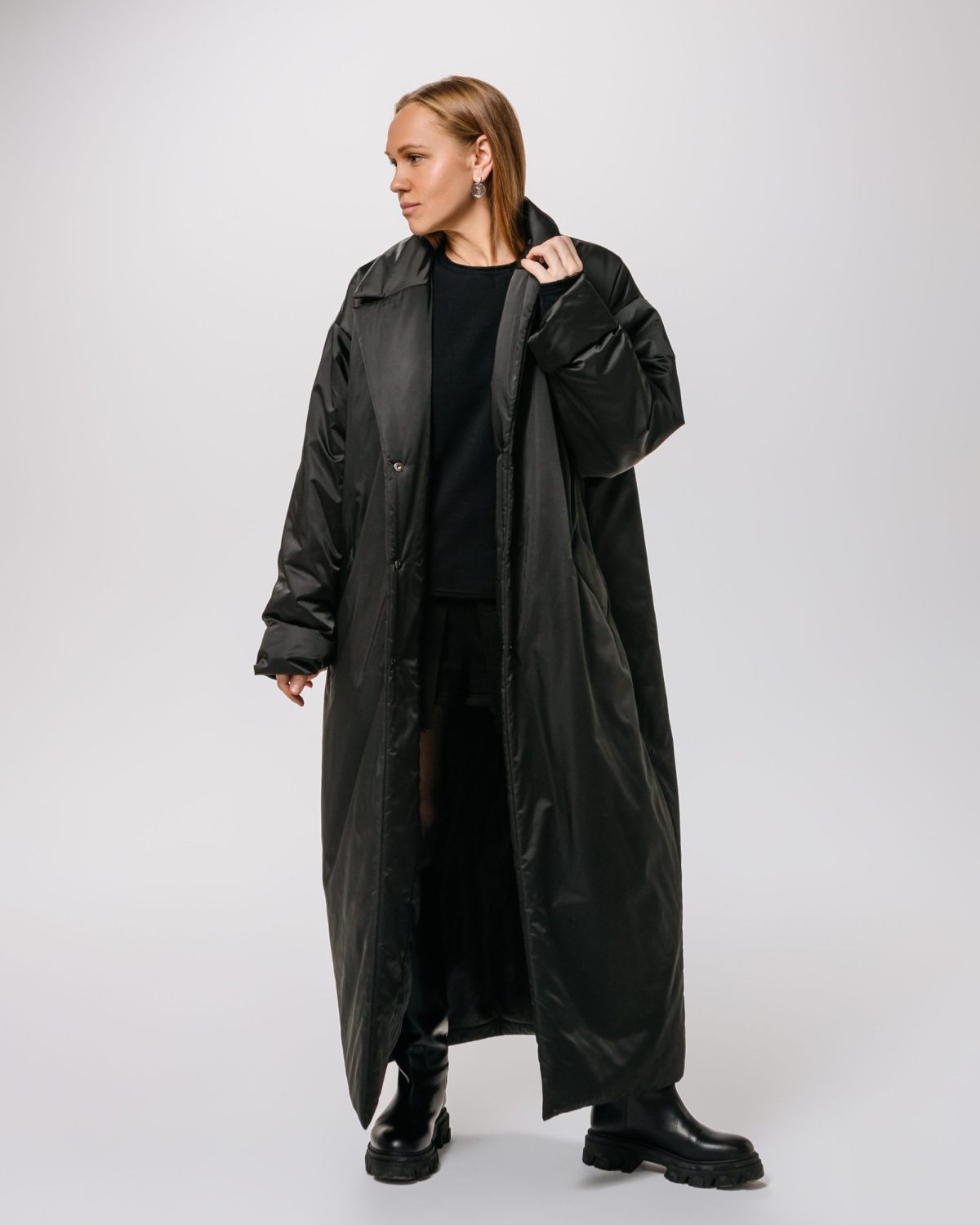 Пальто на кнопках SOBOI, INF101-W99-BLK, цвет черный