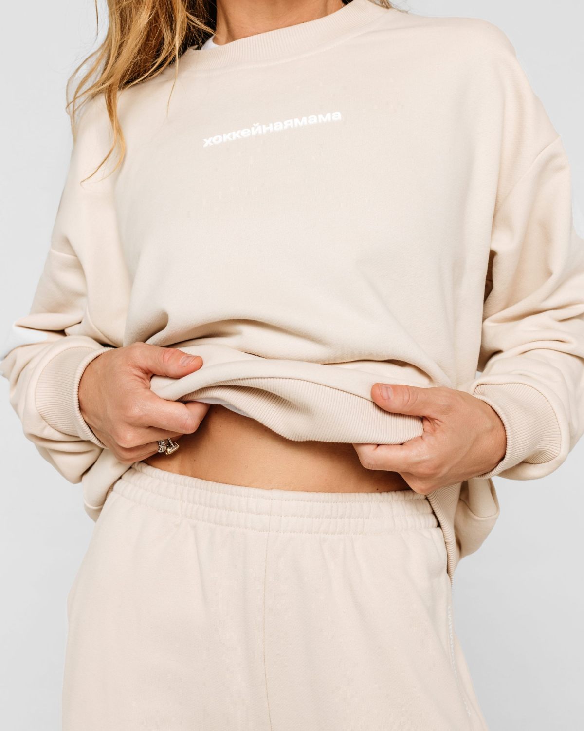 Свитшот Хоккейные мамы Nikasport, HM22-W-LGT/BGE, цвет светло-бежевый