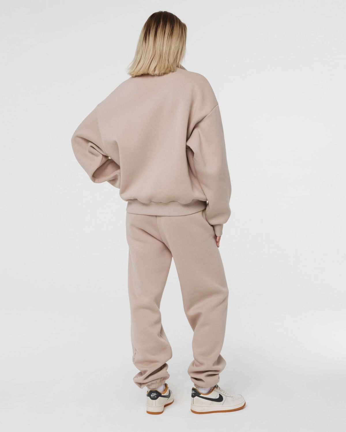 Утепленный джемпер с воротником стойкой на молнии Classic Nikasport, CL27-W11-BGE, цвет бежевый