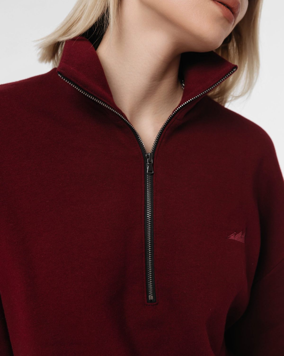 Утепленный джемпер с воротником стойкой на молнии Classic Nikasport, CL27-W11-VIN, цвет бордовый