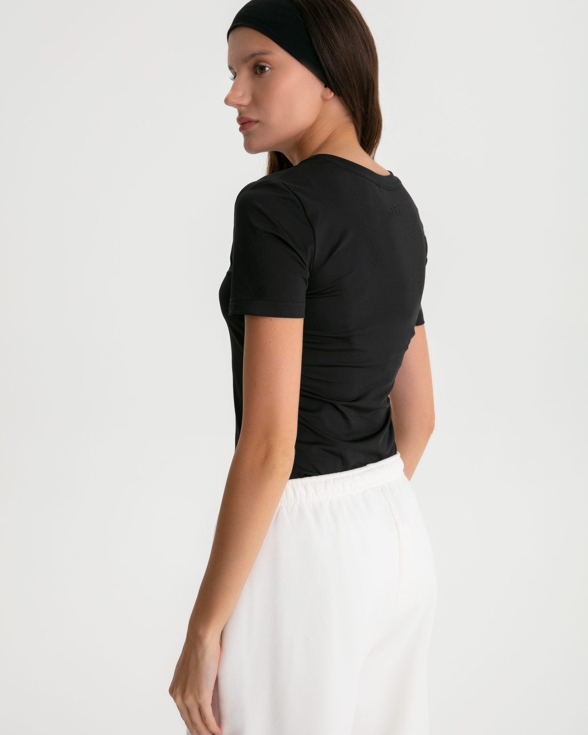 Футболка Regular с V-вырезом Classic + Nikasport, W5CLP413-BLK, цвет черный