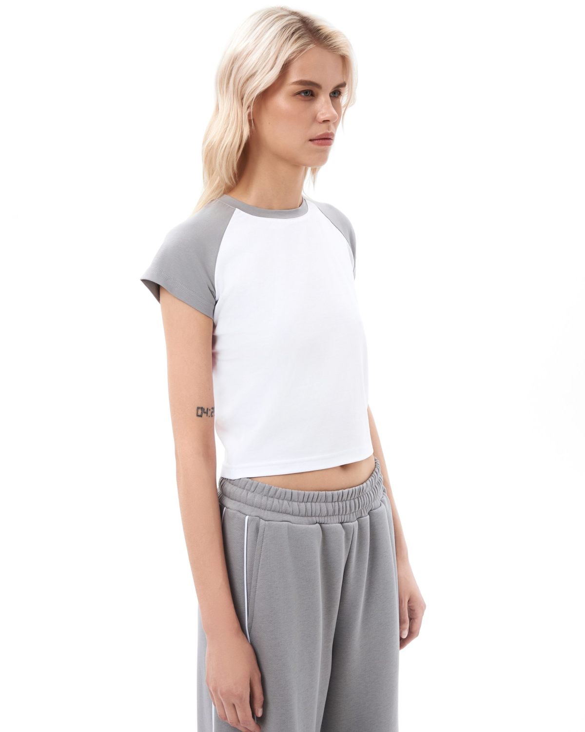 Укороченная футболка Indigo Nikasport, W3IND47-GPH, цвет графит