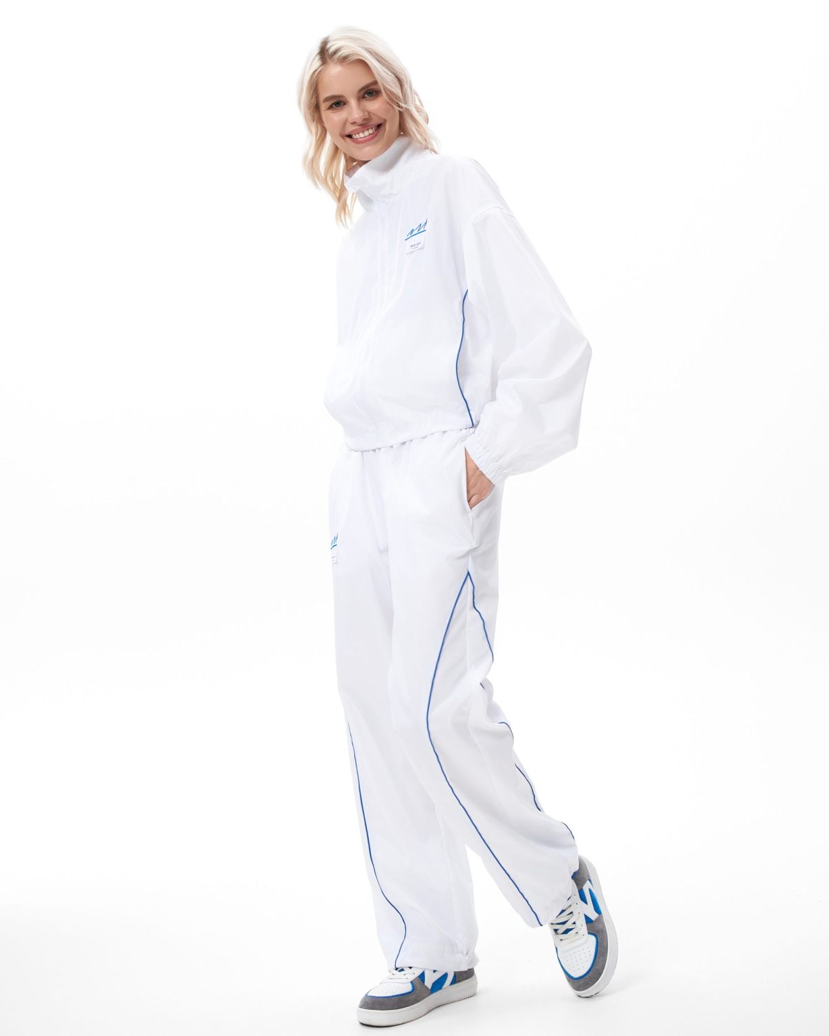 Брюки джоггеры широкие Indigo Nikasport, W3IND83-WHT, цвет белый